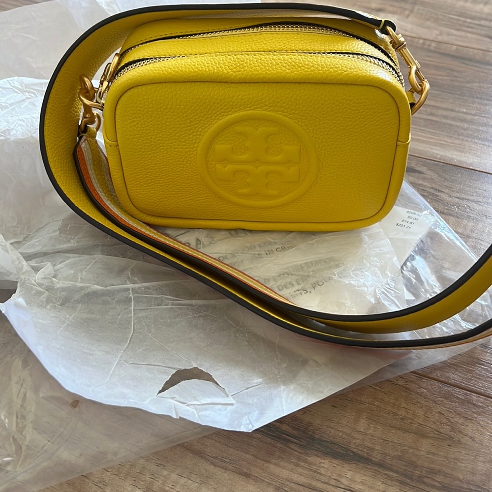 New Tory Burch Camera Messenger Bag